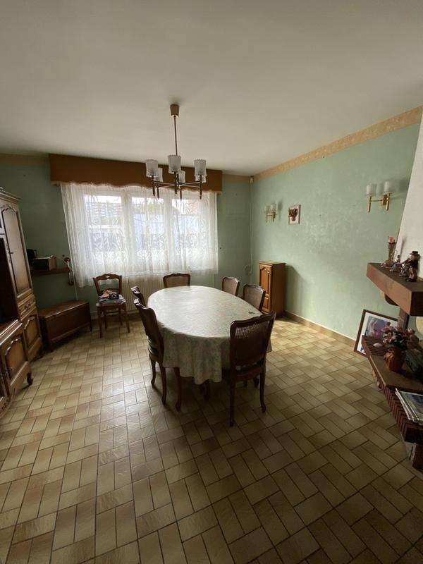 Maison - 91 m² - 5 pièces