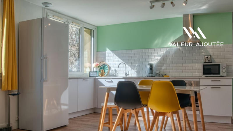 Maison - 107 m² - 6 pièces