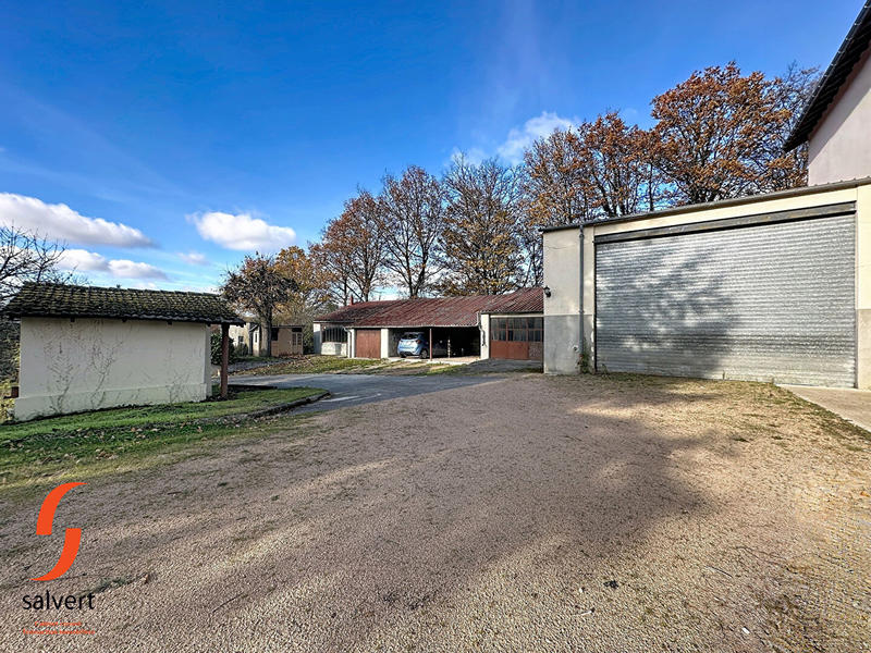 Maison - 215 m² - 7 pièces