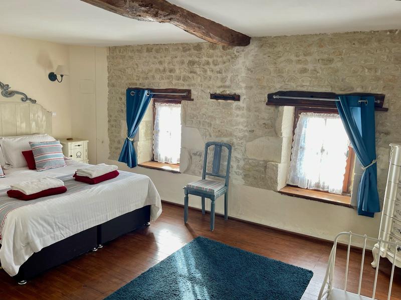 Maison - 511 m² - 35 pièces