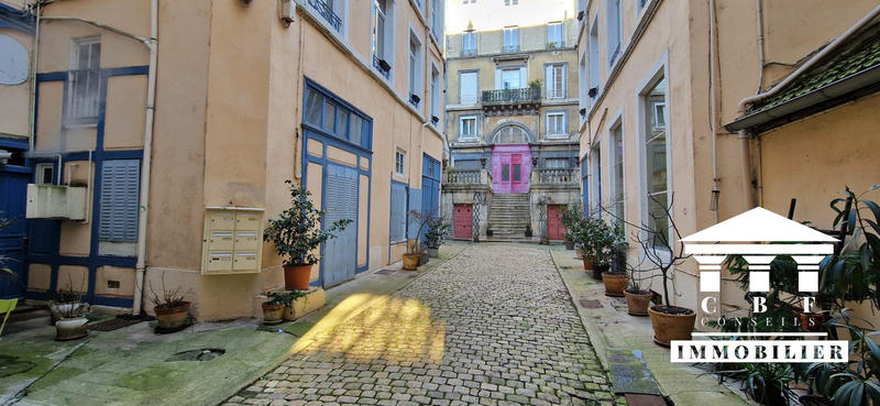 Appartement - 87 m² - 3 pièces