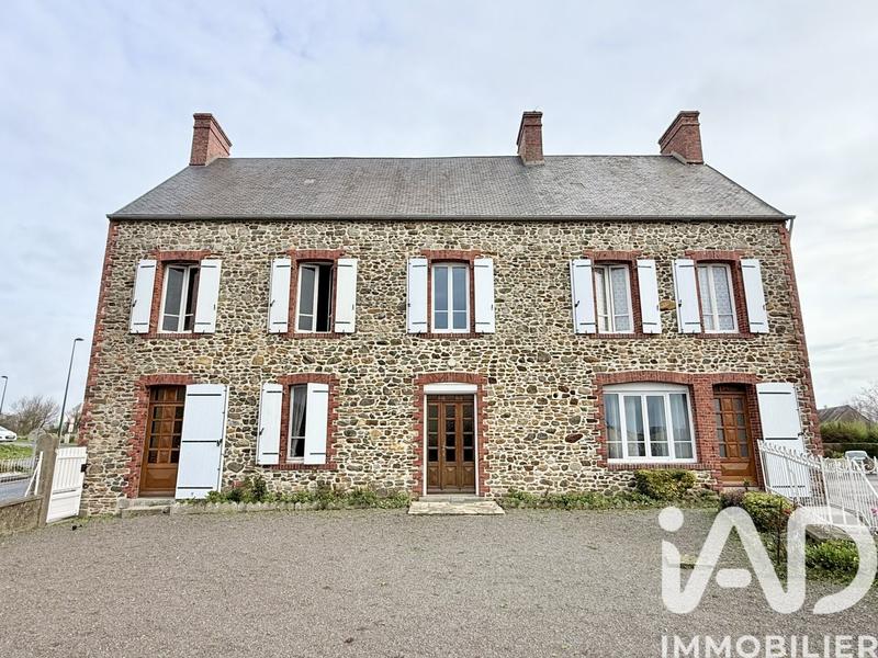 Maison - 180 m² - 9 pièces