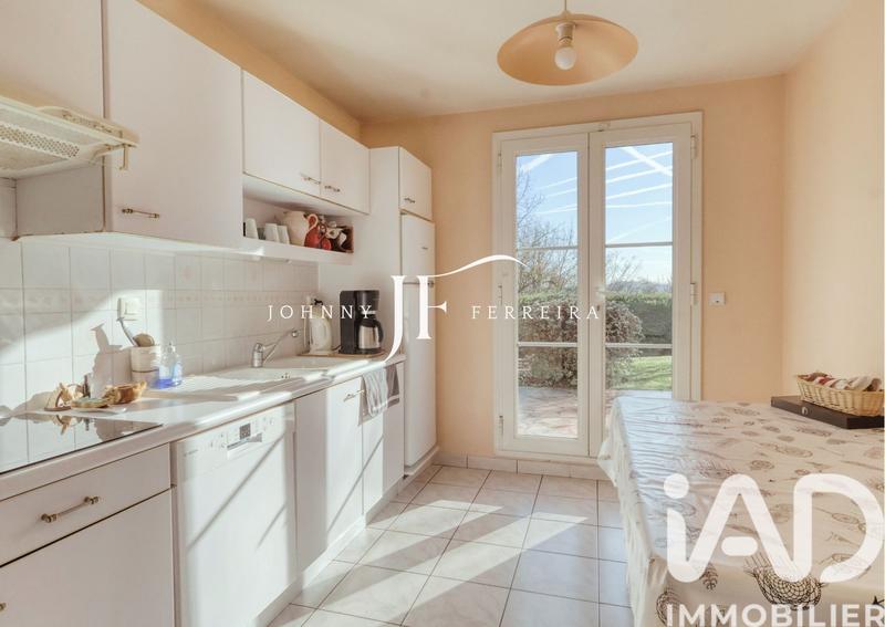 Maison - 196 m² - 9 pièces