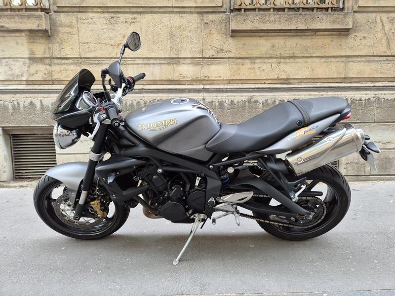 Triumph Street Triple R