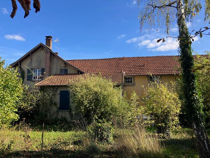 Maison - 241 m² - 8 pièces