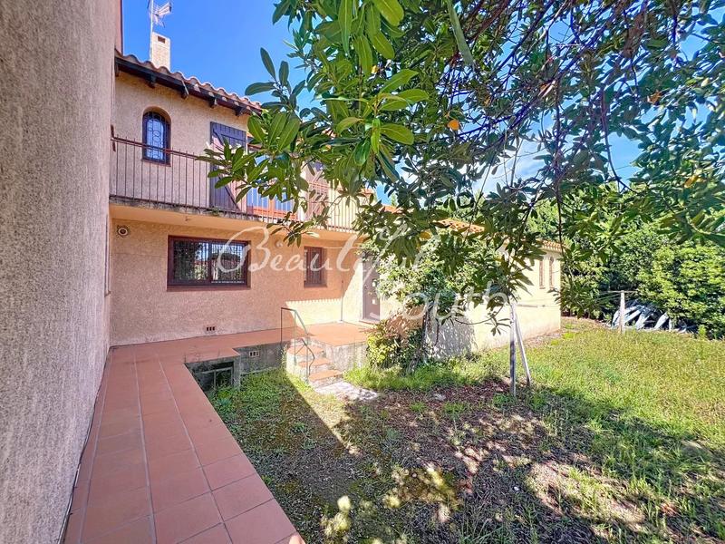 Villa - 225 m² - 7 pièces