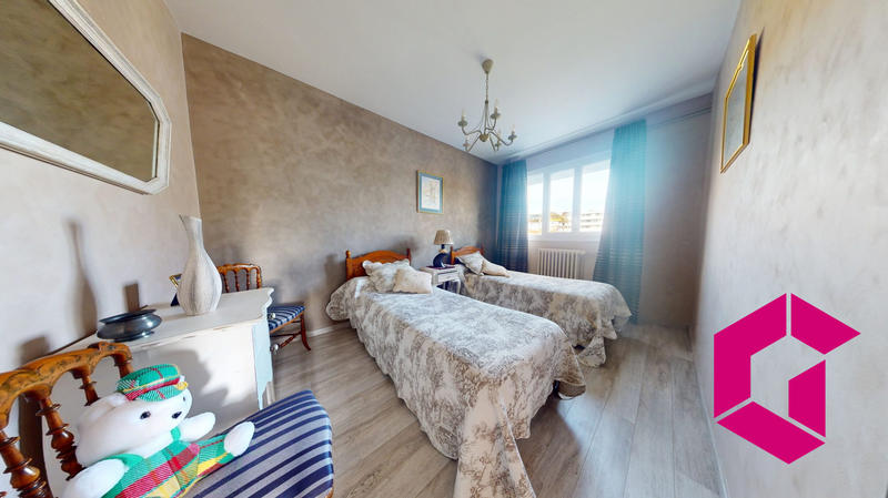 Appartement - 90 m² - 4 pièces