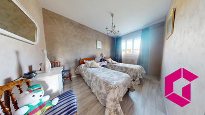 Appartement - 90 m² - 4 pièces