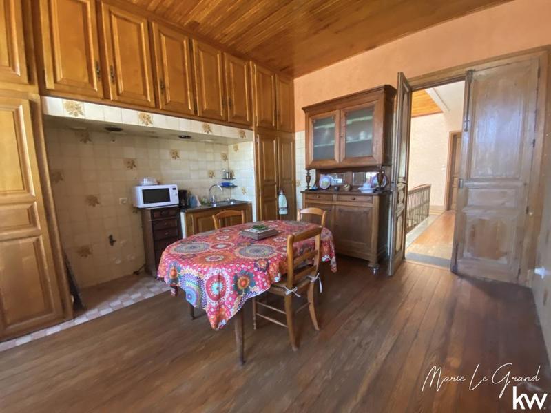 Maison - 184 m² - 7 pièces