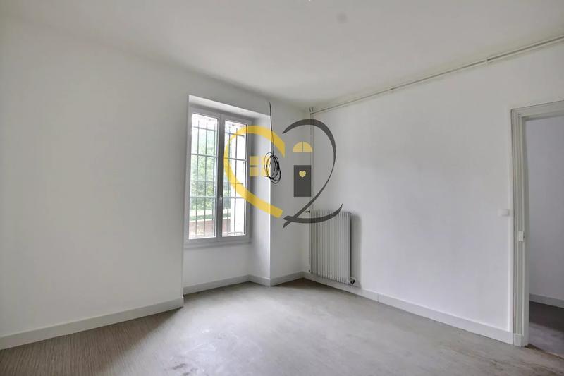 Immeuble mixte - 417 m²