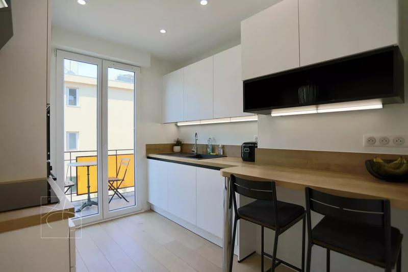 Appartement - 70 m² - 3 pièces