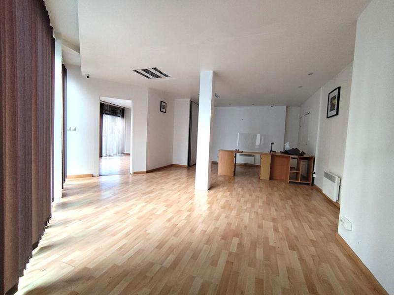 Immeuble - 180 m² - 8 pièces