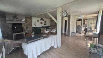 Maison - 135 m² - 6 pièces