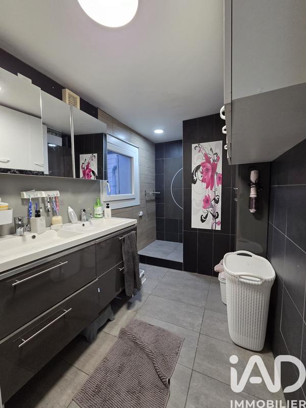 Maison - 85 m² - 4 pièces