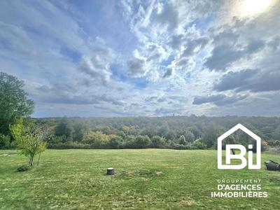 Maison - 218 m² - 8 pièces