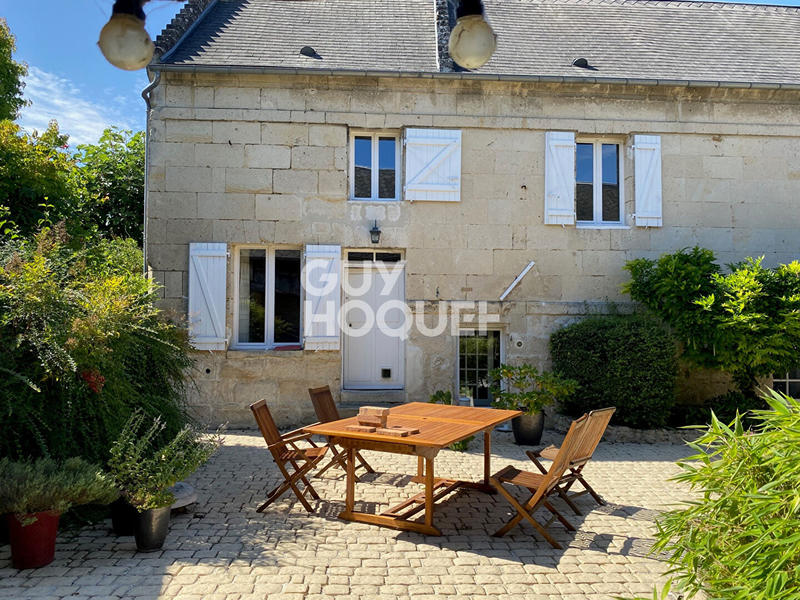 Maison - 215 m² - 8 pièces