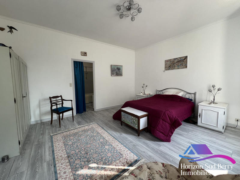 Maison - 212 m² - 7 pièces