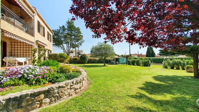 Villa - 245 m² - 7 pièces