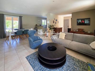 Maison - 98 m² - 4 pièces