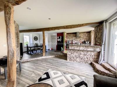 Appartement - 82 m² - 3 pièces