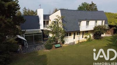 Maison de maîtres - 300 m² - 14 pièces