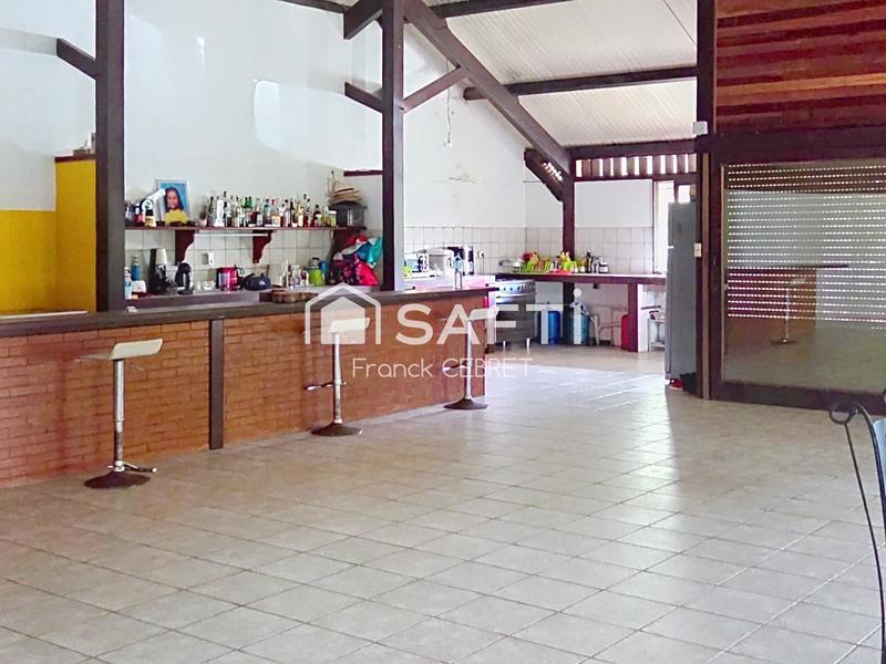 Maison - 273 m² - 6 pièces