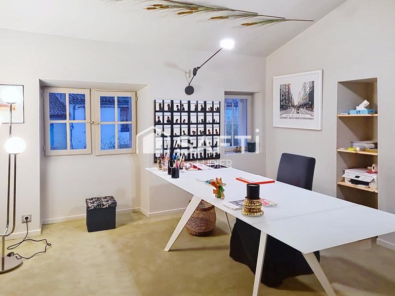 Hôtel particulier - 605 m² - 20 pièces