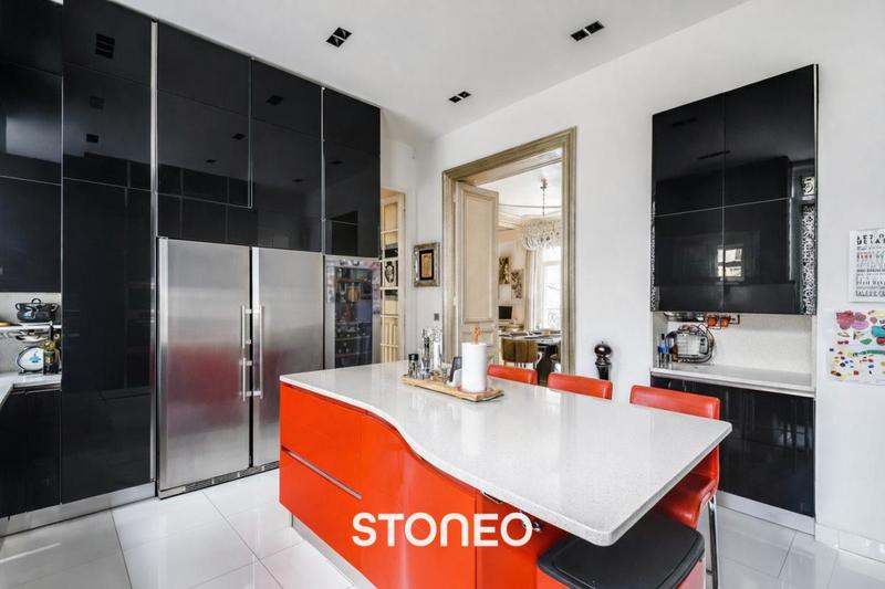 Appartement ancien - 163 m² - 5 pièces