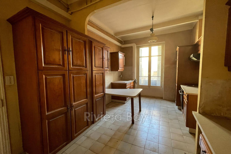 Appartement - 92 m² - 4 pièces