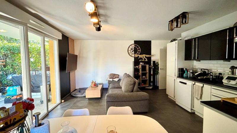 Appartement - 60 m² - 3 pièces