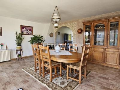 Maison traditionnelle - 125 m² - 5 pièces