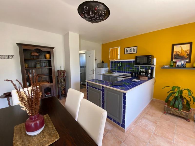 Maison - 275 m² - 10 pièces