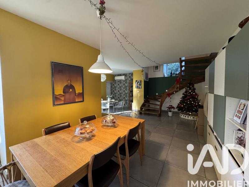 Maison - 273 m² - 11 pièces