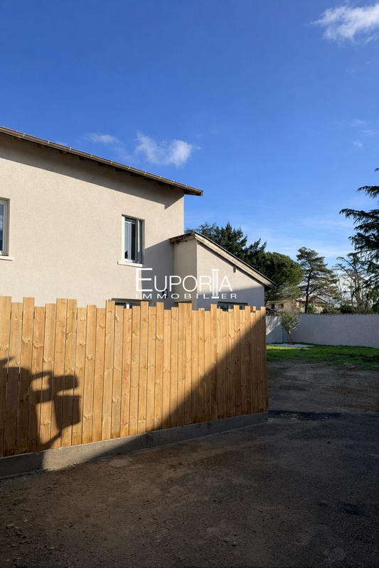 Maison - 130 m² - 4 pièces