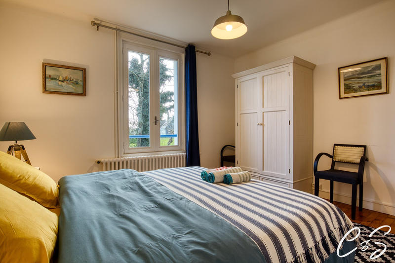 Maison ancienne - 335 m² - 11 pièces