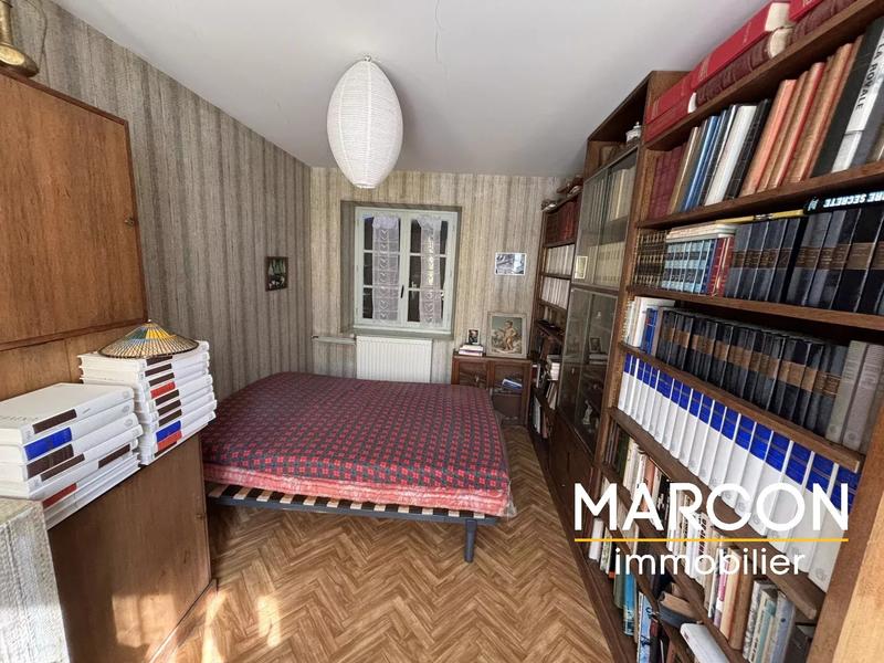 Maison - 212 m² - 8 pièces