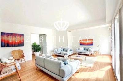 Appartement - 110 m² - 5 pièces