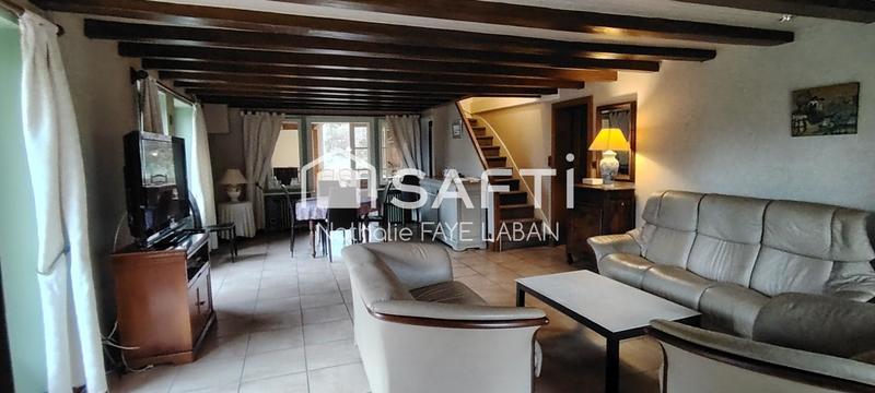 Maison - 300 m² - 8 pièces