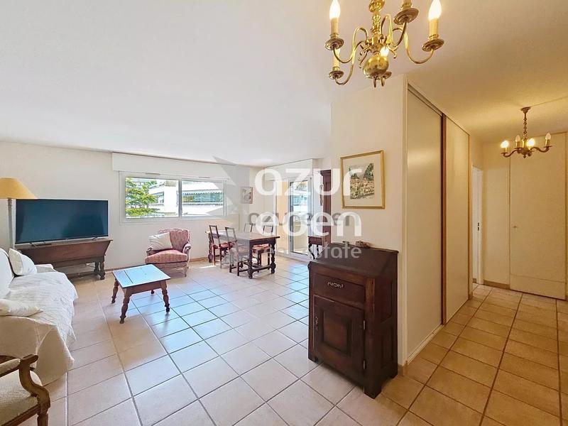 Appartement - 89 m² - 4 pièces