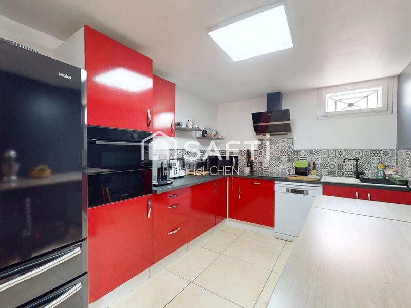 Villa - 321 m² - 10 pièces