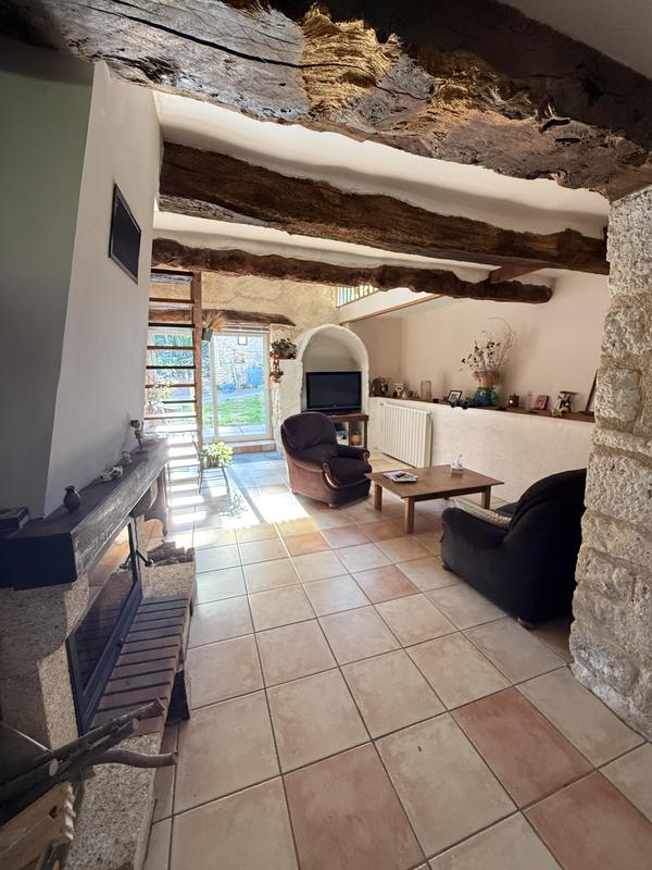 Maison en pierre - 279 m² - 6 pièces