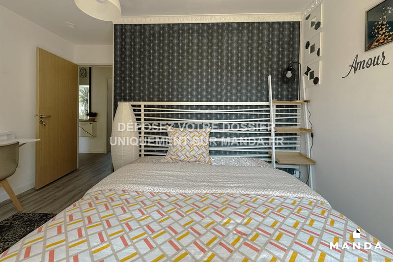 Chambre - 10 m² - 5 pièces