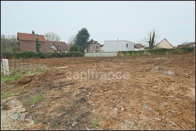 Terrain constructible - 1 106 m²