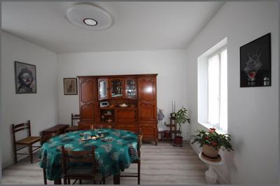 Maison - 162 m² - 7 pièces