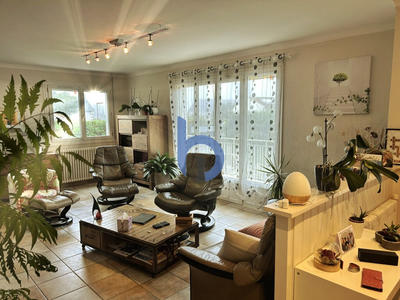 Maison - 116 m² - 8 pièces