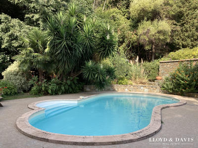 Maison - 168 m² - 7 pièces