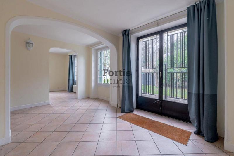 Demeure - 297 m² - 8 pièces