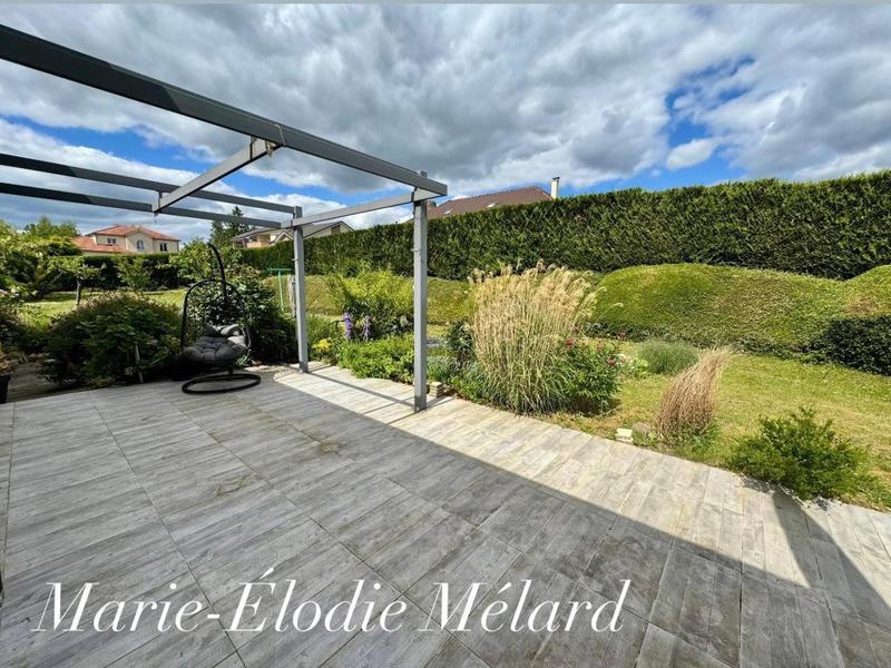 Maison - 147 m² - 7 pièces