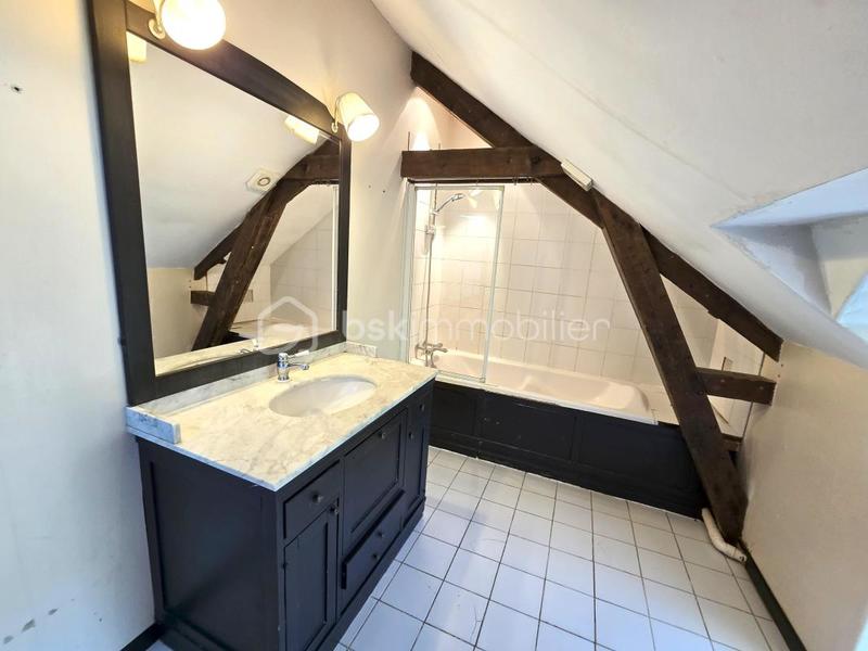 Longère - 217 m² - 8 pièces