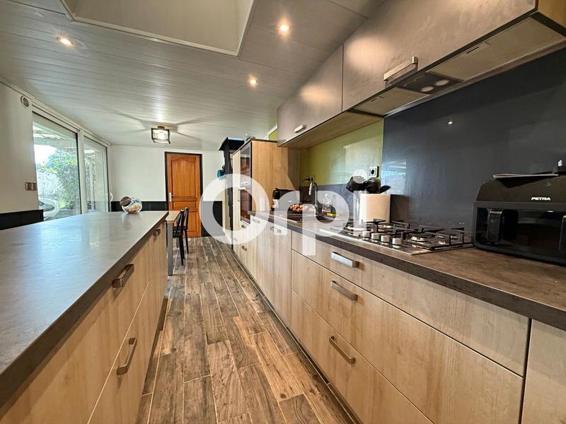 Maison - 140 m² - 7 pièces